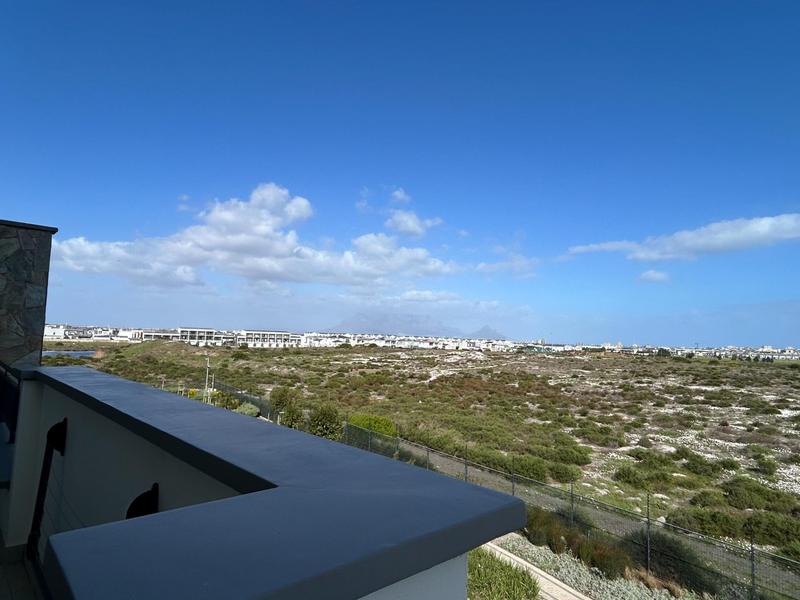To Let 1 Bedroom Property for Rent in Sandown Western Cape
